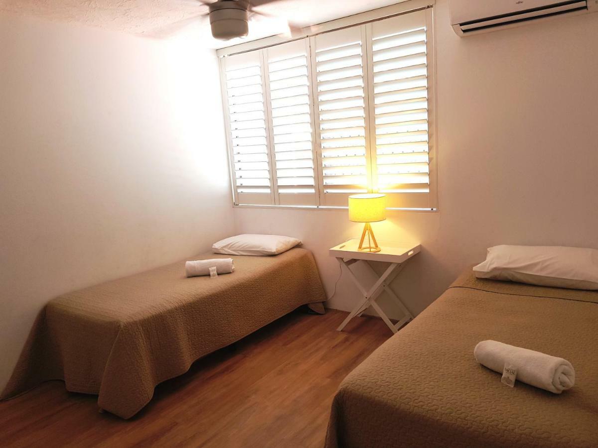 Casablanca Beachfront Apartments Bribie Island North Bagian luar foto