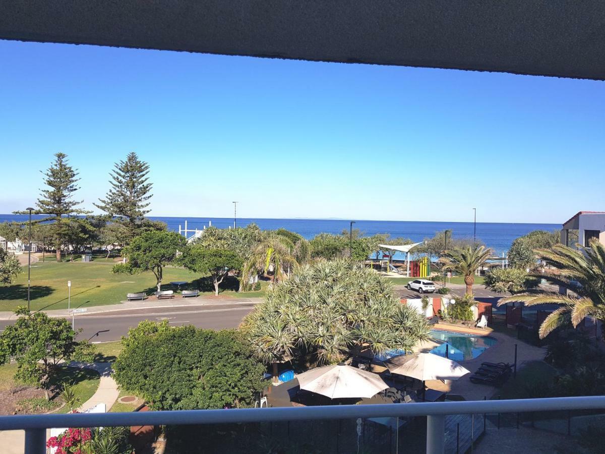 Casablanca Beachfront Apartments Bribie Island North Bagian luar foto