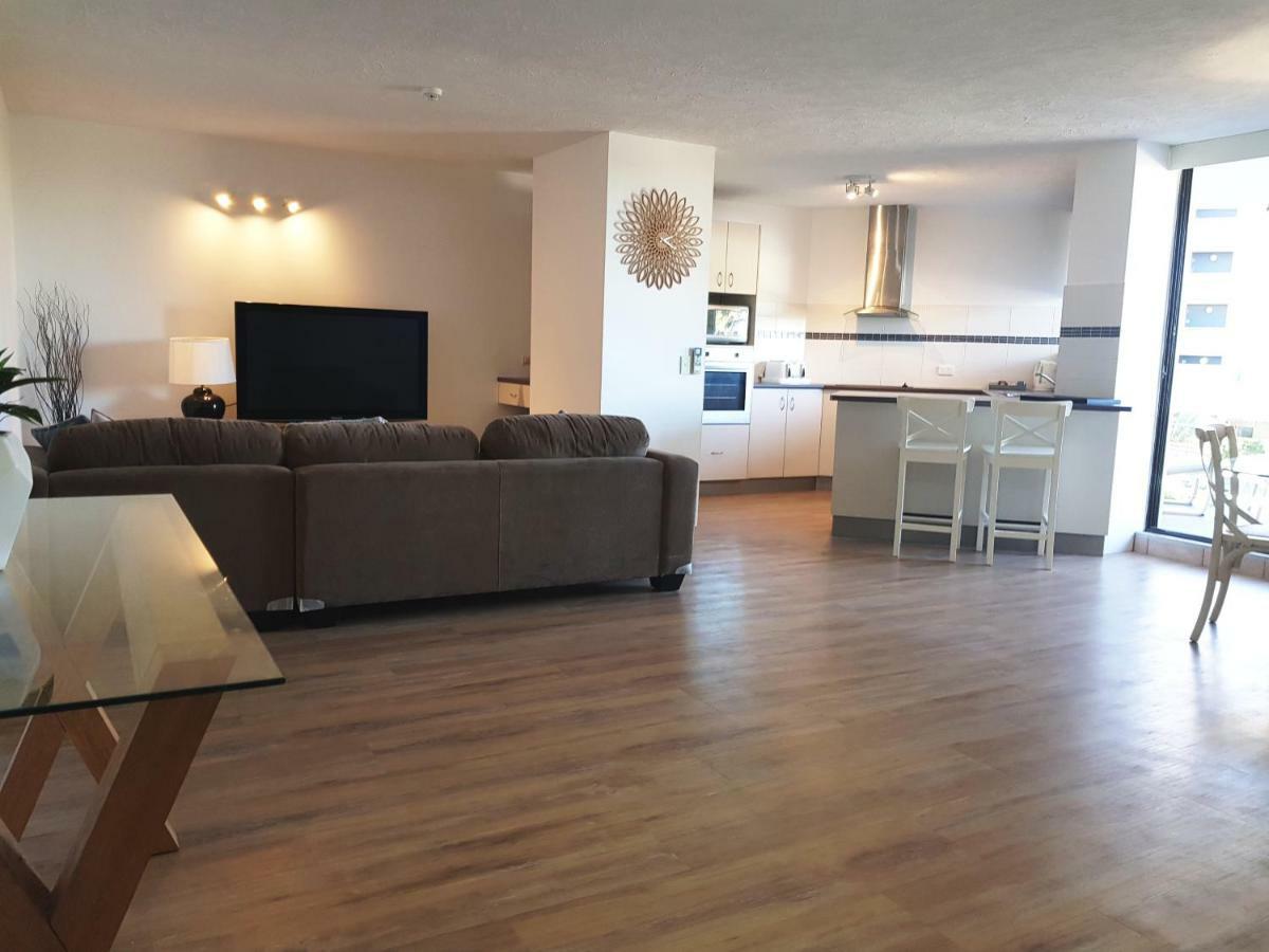 Casablanca Beachfront Apartments Bribie Island North Bagian luar foto